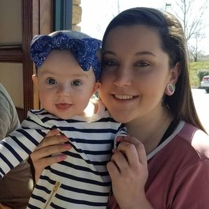 Meet your Posher, Cait